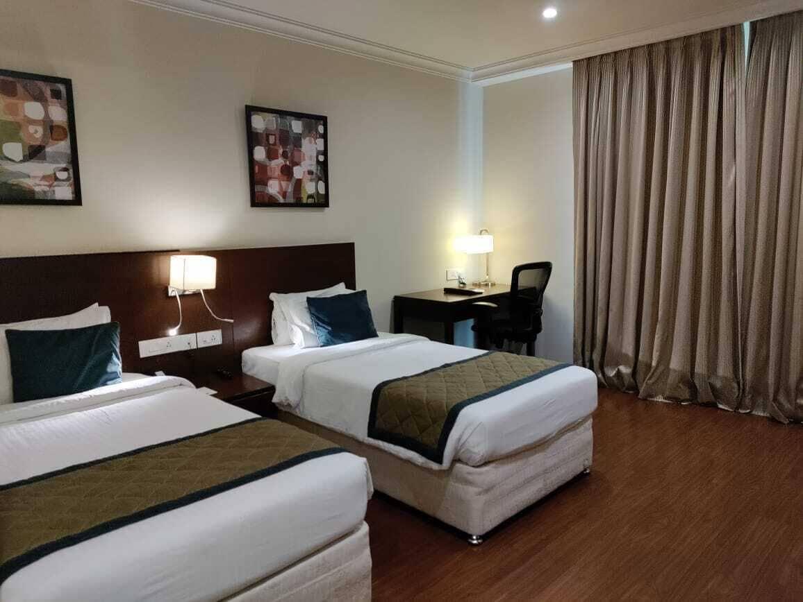 The Altruist Business Hotel Hitech Hyderabad Esterno foto