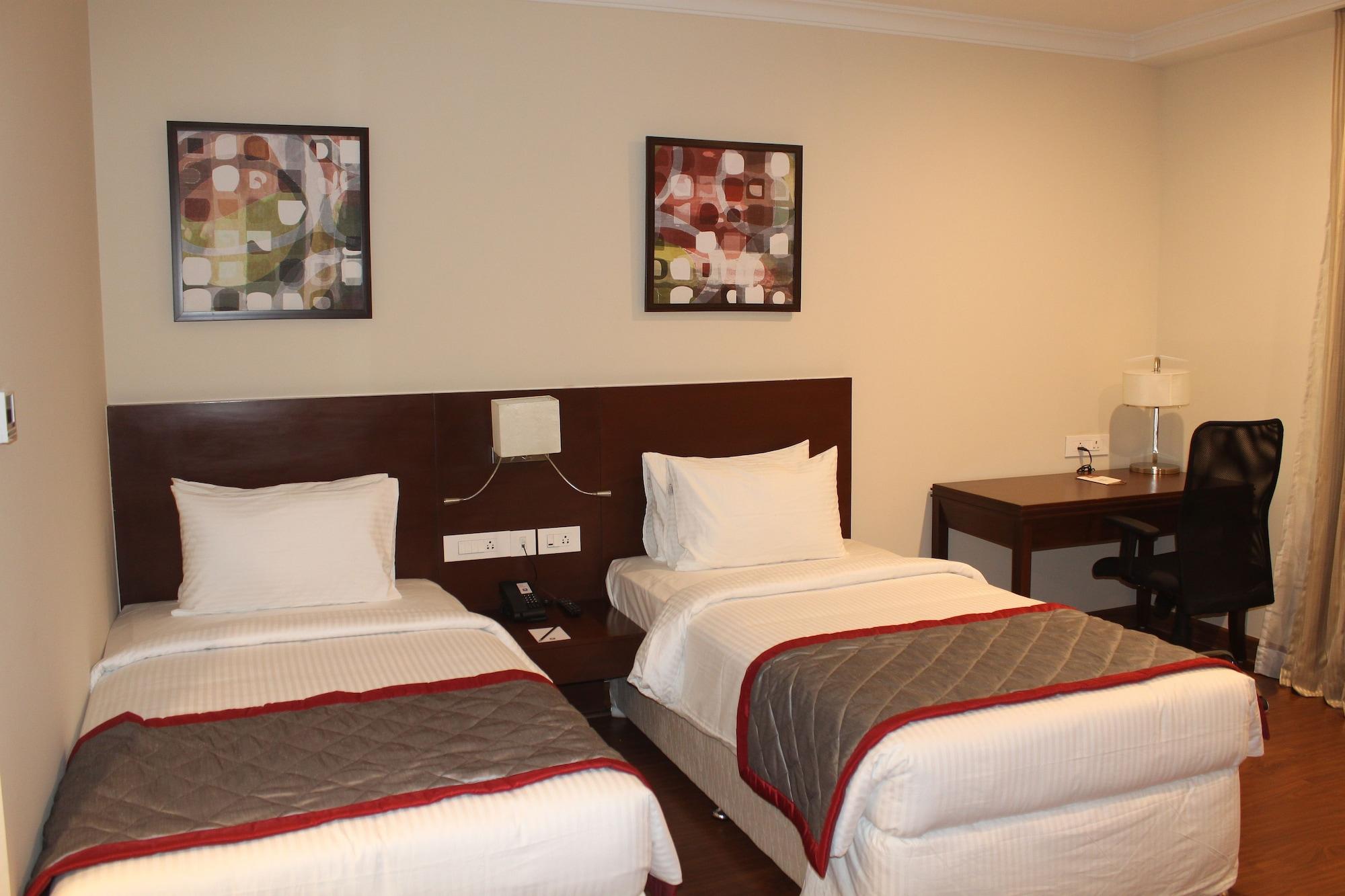 The Altruist Business Hotel Hitech Hyderabad Esterno foto