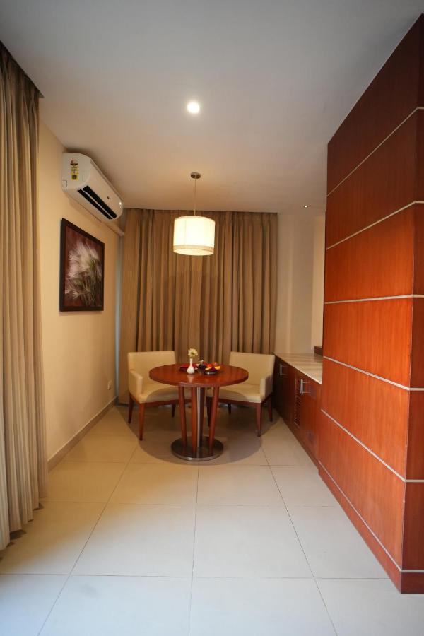 The Altruist Business Hotel Hitech Hyderabad Esterno foto