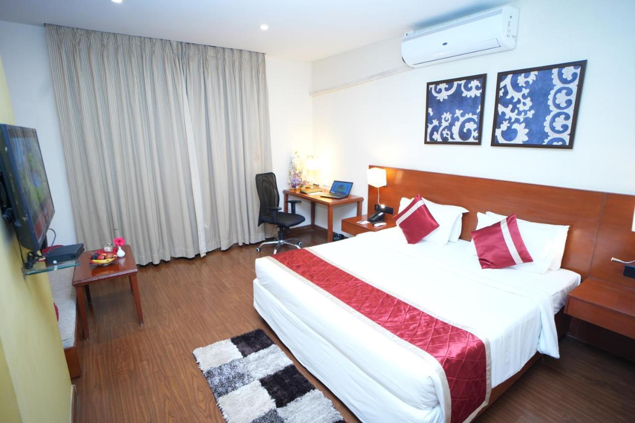 The Altruist Business Hotel Hitech Hyderabad Esterno foto