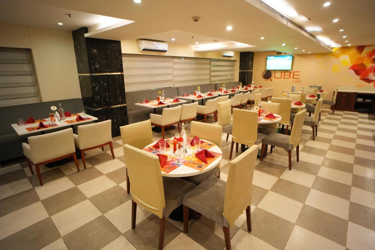 The Altruist Business Hotel Hitech Hyderabad Esterno foto