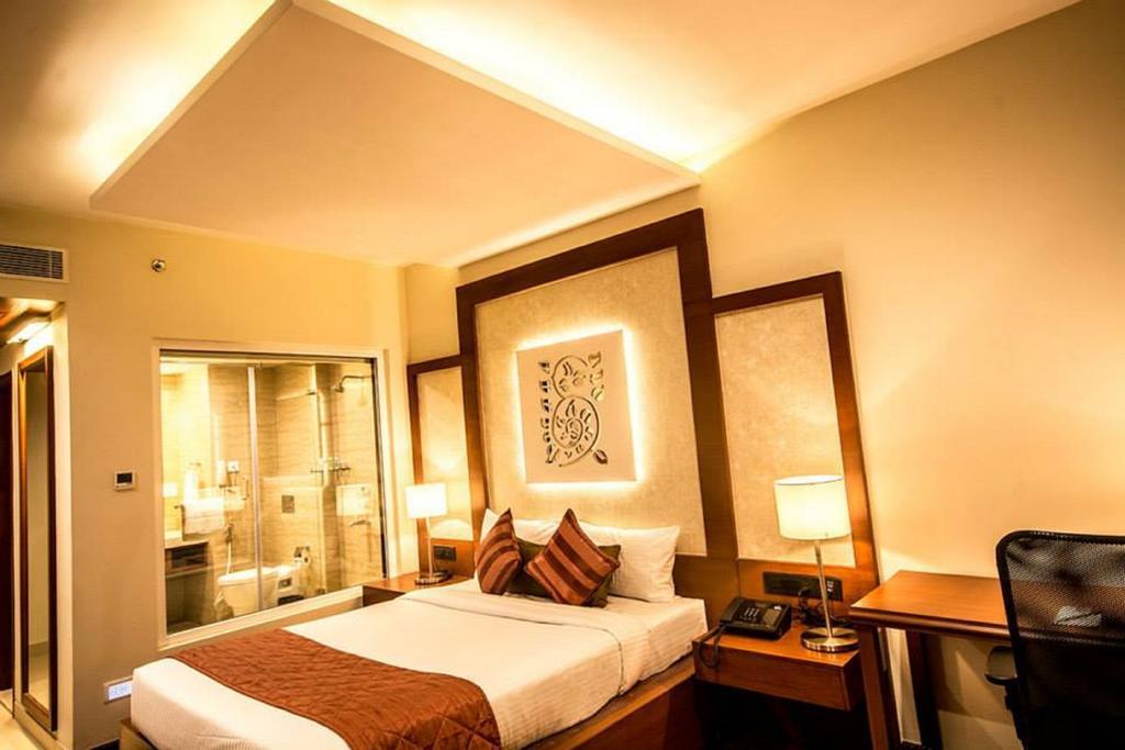 The Altruist Business Hotel Hitech Hyderabad Esterno foto